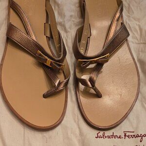 Salvatore Ferragamo Metallic Leather Bow Thong Sandals